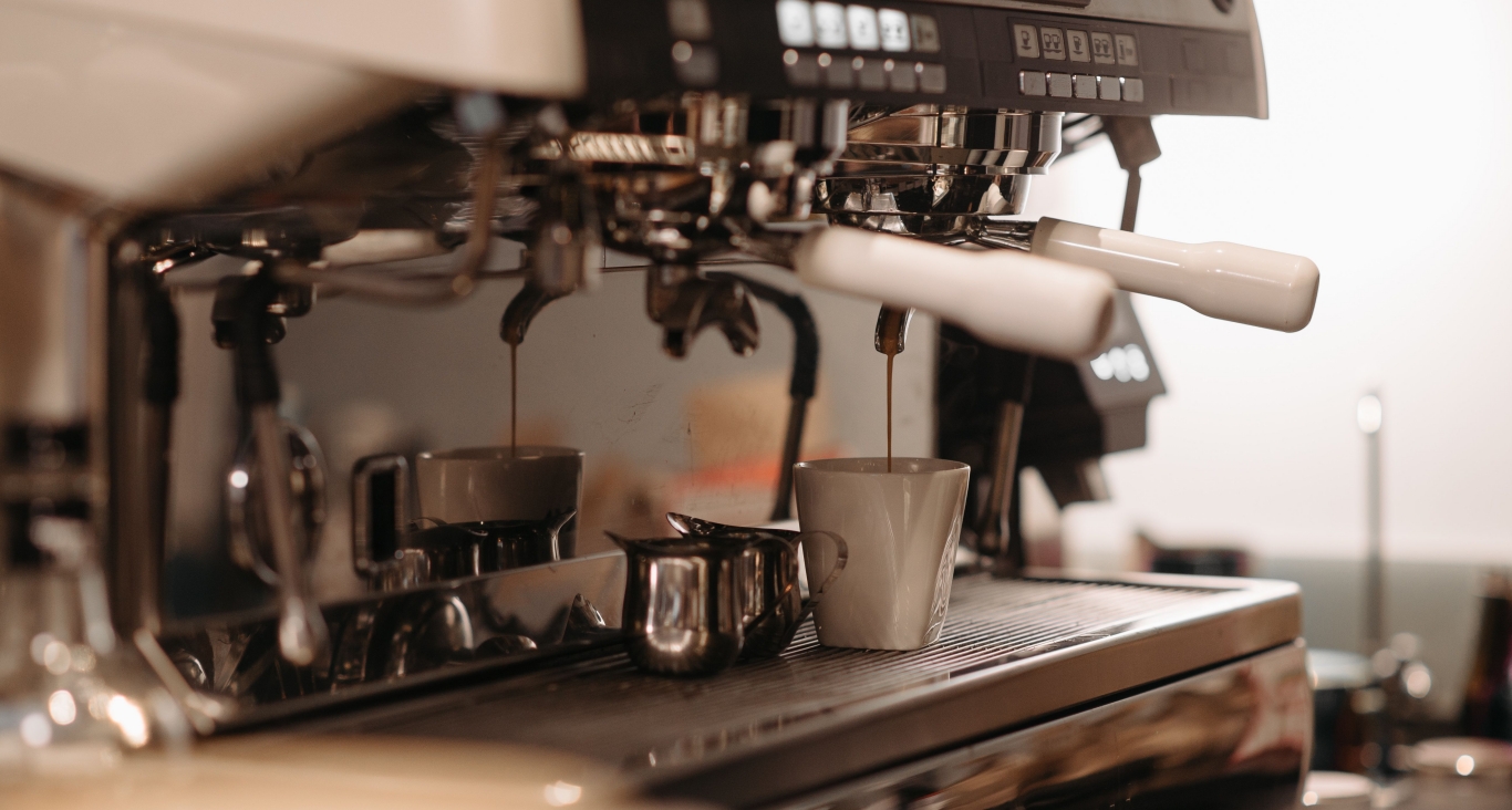 HEISSGETRÄNKE & KAFFEE